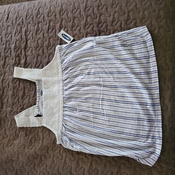 Old Navy Girls Summer Tops Set of 2 (White & Blue) - Picture 2 of 4